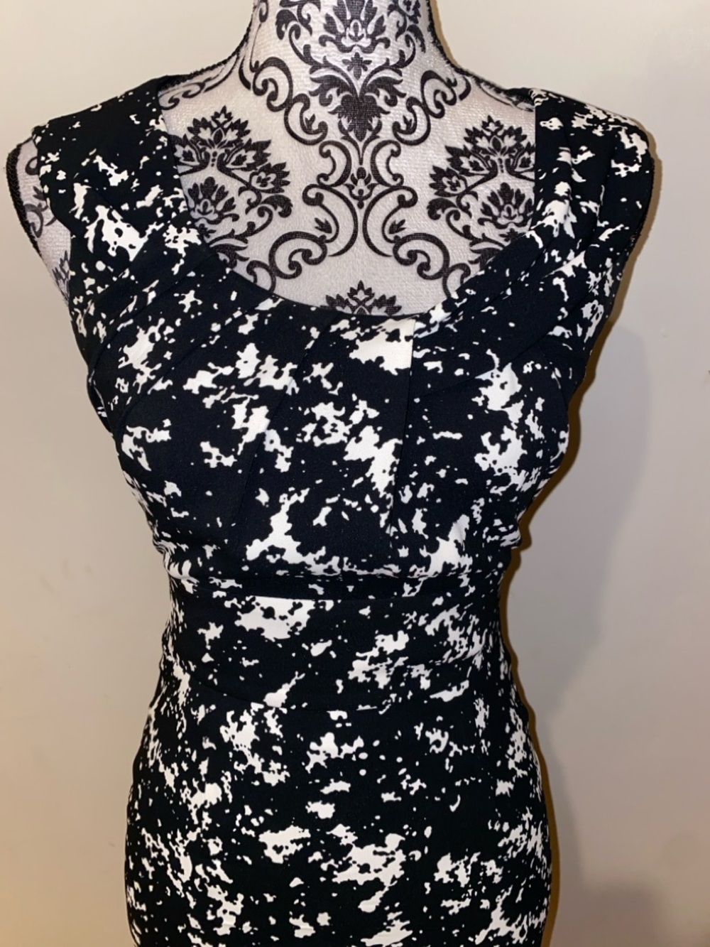 Michael Kors Black & White Abstract Print Midi Dress Size 2 Made in Italy - Picture 4 of 15